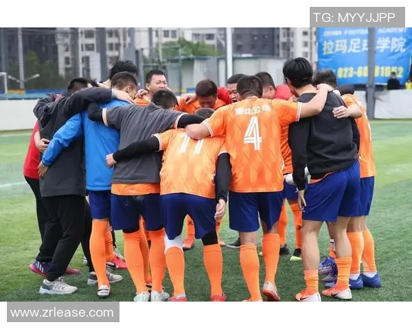 广州足球队与西安足球队耐力较量赛后分析与总结 广州足球队与西安足球队耐力较量赛后分析与总结