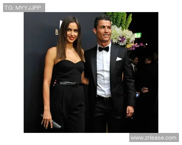 足球明星的妻子如何在荣耀与压力中寻找自我与爱情的平衡之路 足球明星的妻子如何在荣耀与压力中寻找自我与爱情的平衡之路