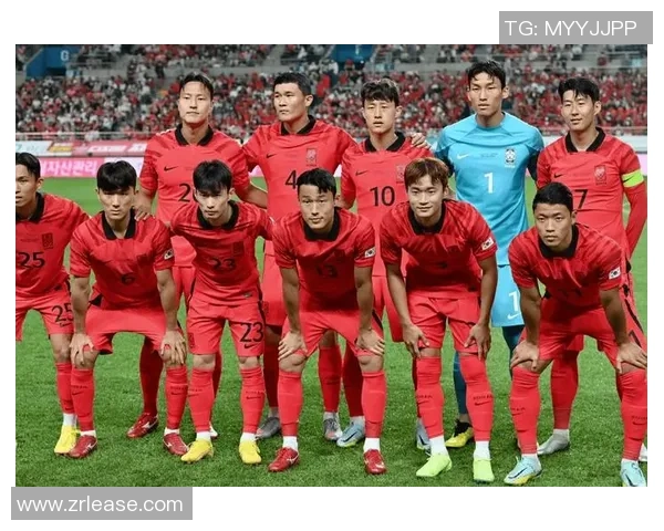 重庆足球队的独特节奏解析与战术深度剖析 重庆足球队的独特节奏解析与战术深度剖析