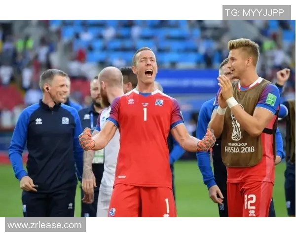 退役足球明星中场大师的传奇人生与足球智慧分享